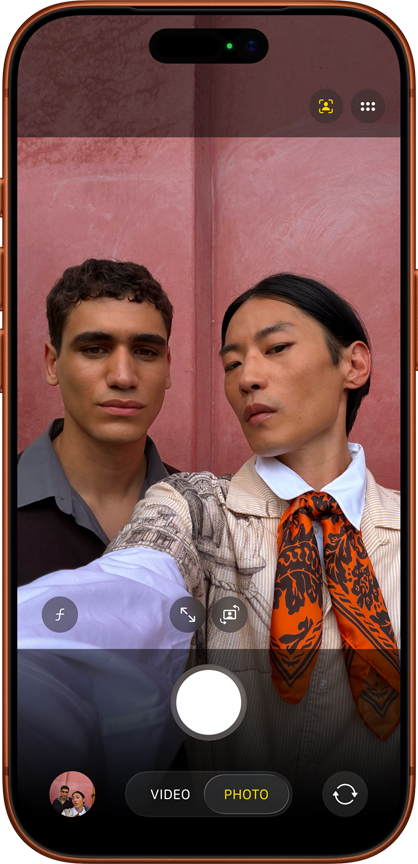 iPhone 17, front exterior, Center Stage for photos feature